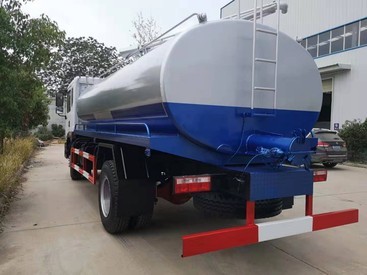 东风多利卡吸污车与吸粪车 12方与14方型号全解析