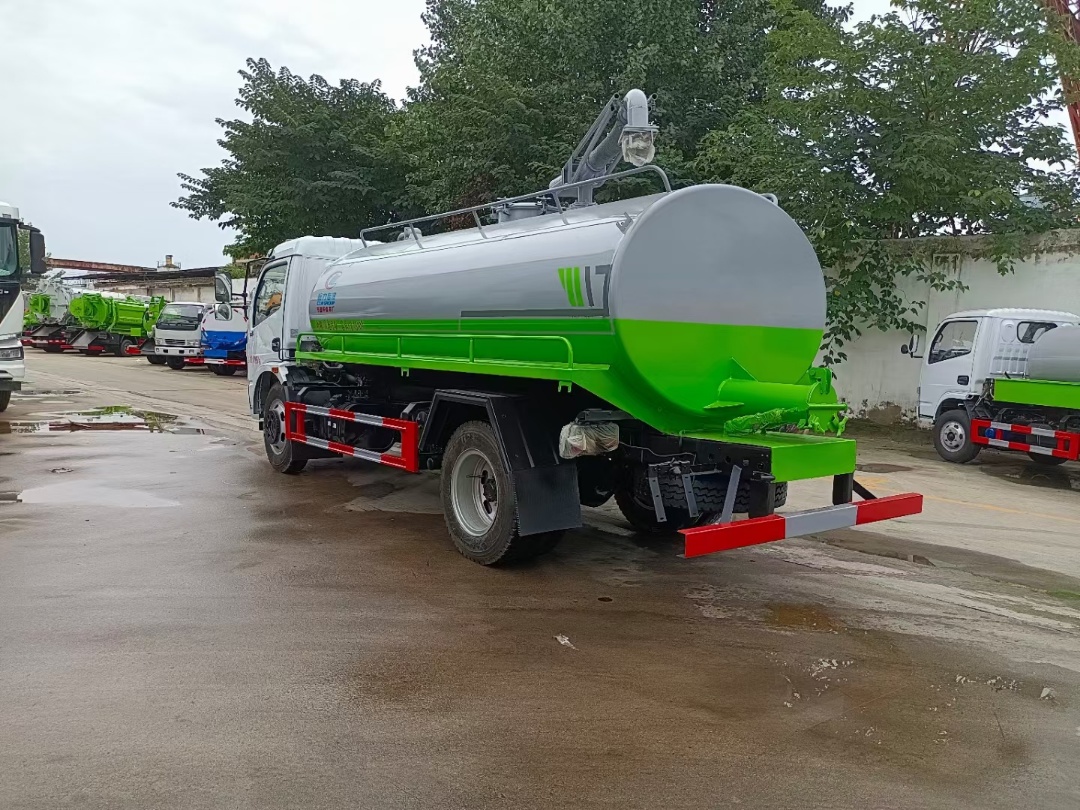 福瑞卡9.2方吸粪车 城市清洁的有机环保利器